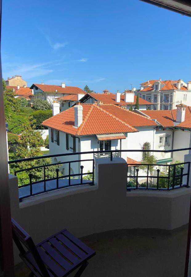 Exceptionnel 3 Pieces Art Deco En Dernier Etage Avec Garage Prive Centre Biarritz Apartment Екстериор снимка